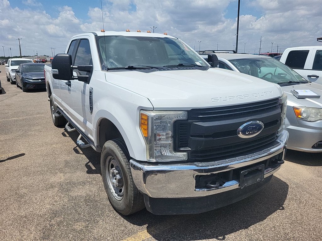 2017 Ford F-350 Super Duty XL's photo