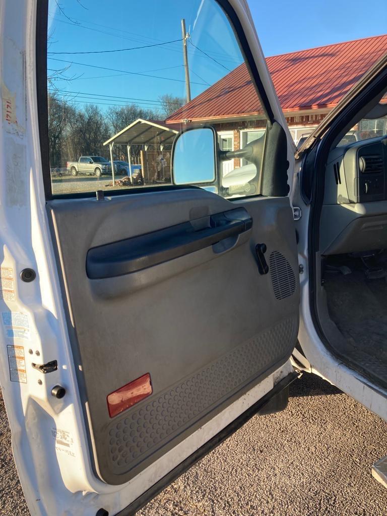 2005 Ford F-450 photo 5