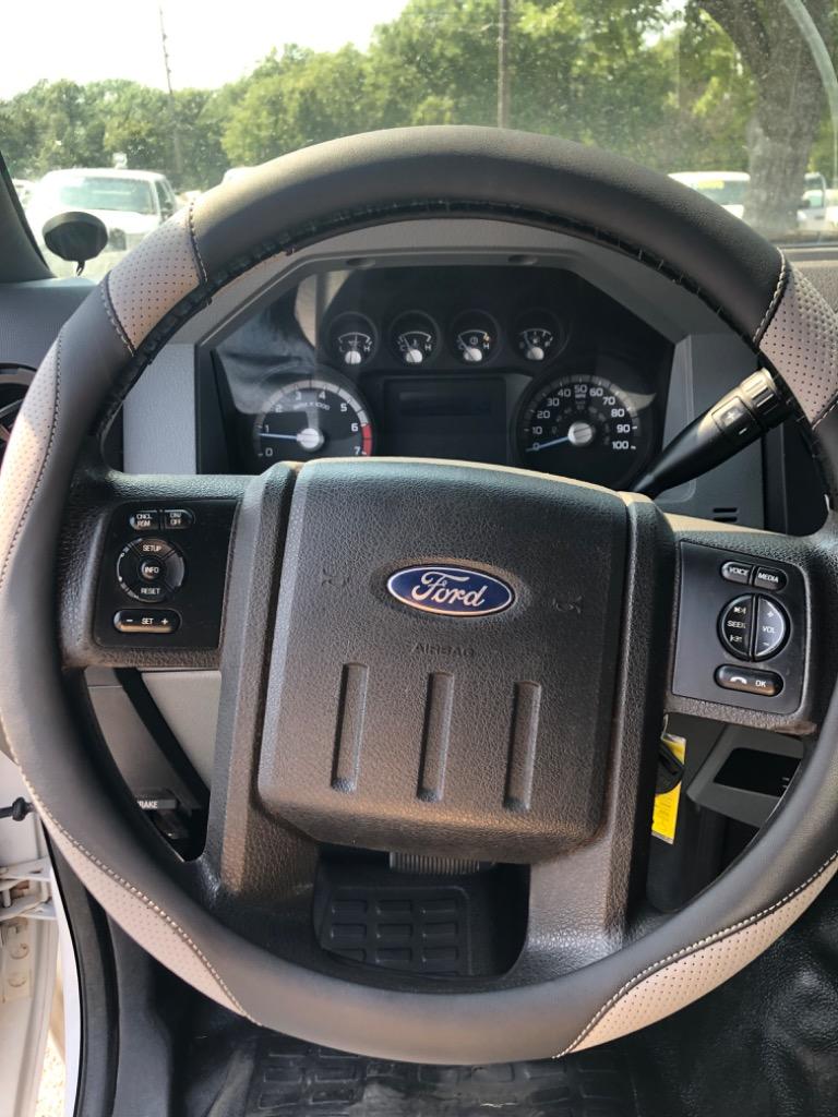 2012 Ford F-250 photo 2