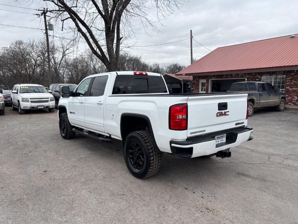 2017 Gmc Sierra 2500 SLT photo 3
