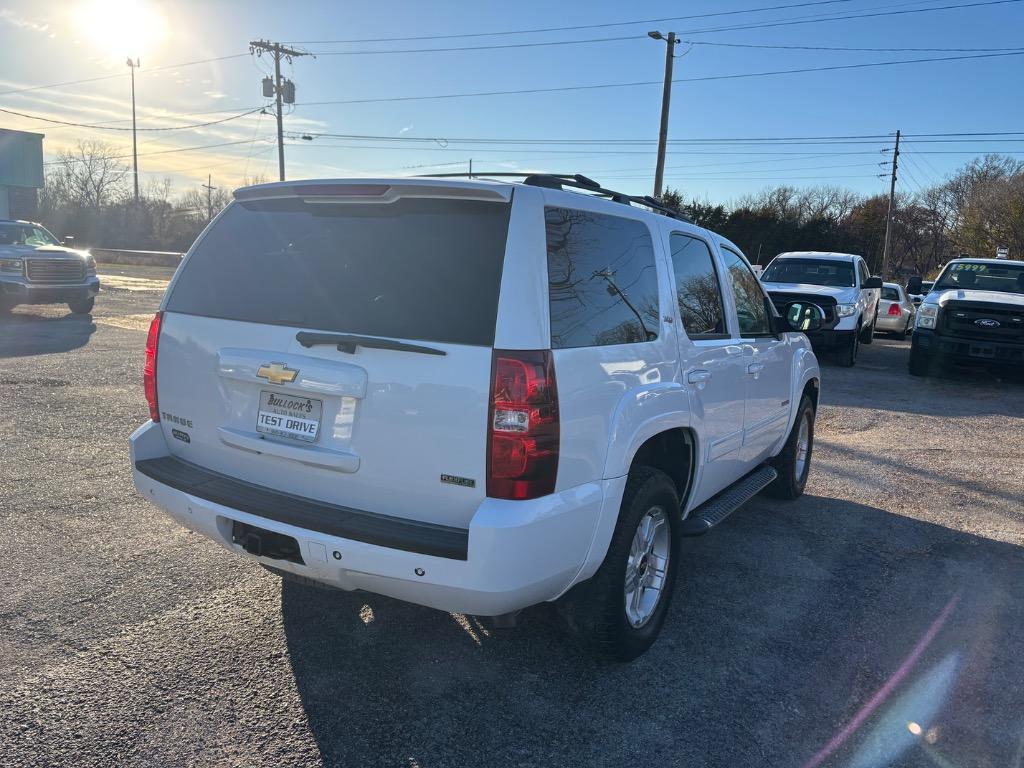 2011 Chevrolet Tahoe LT photo 4