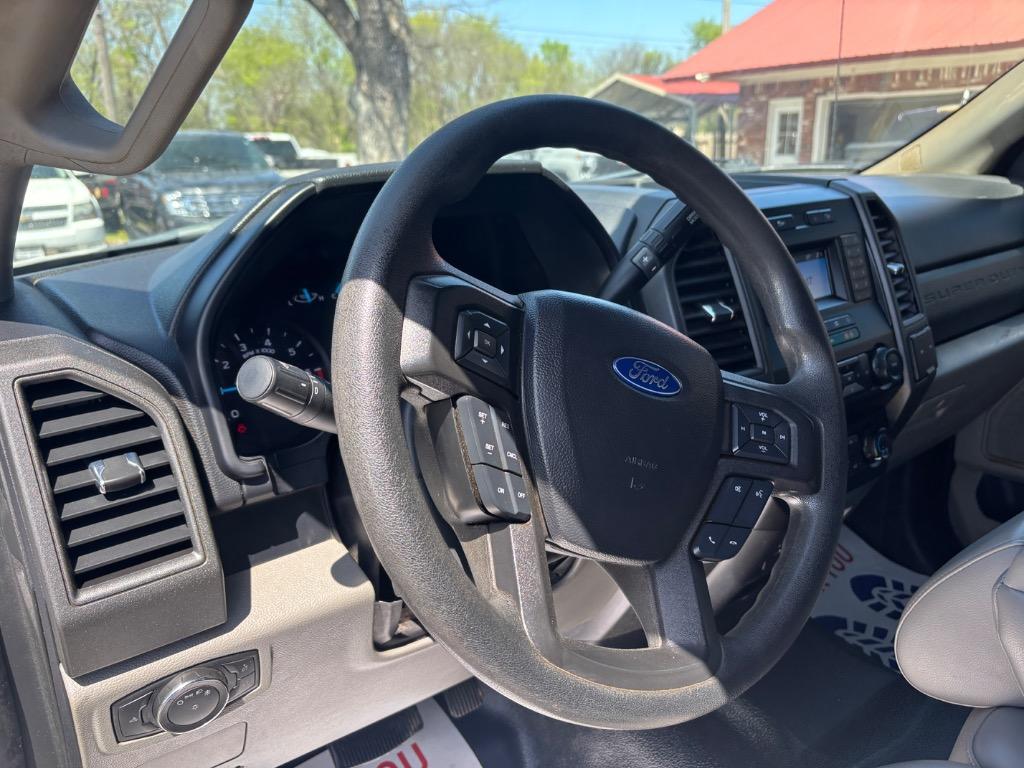 2021 Ford F-250 photo 16