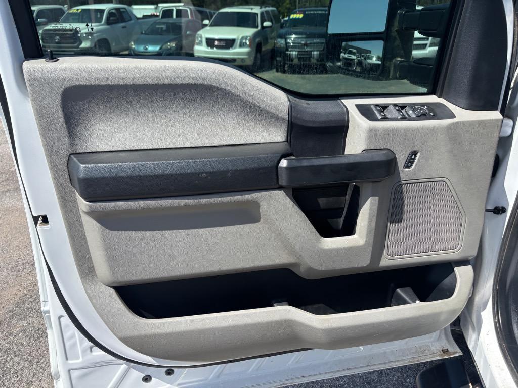 2021 Ford F-250 photo 14