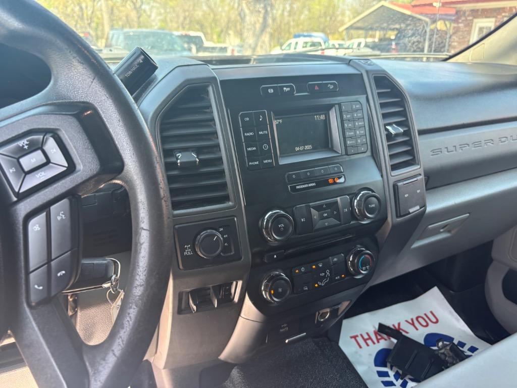 2018 Ford F-250 photo 19