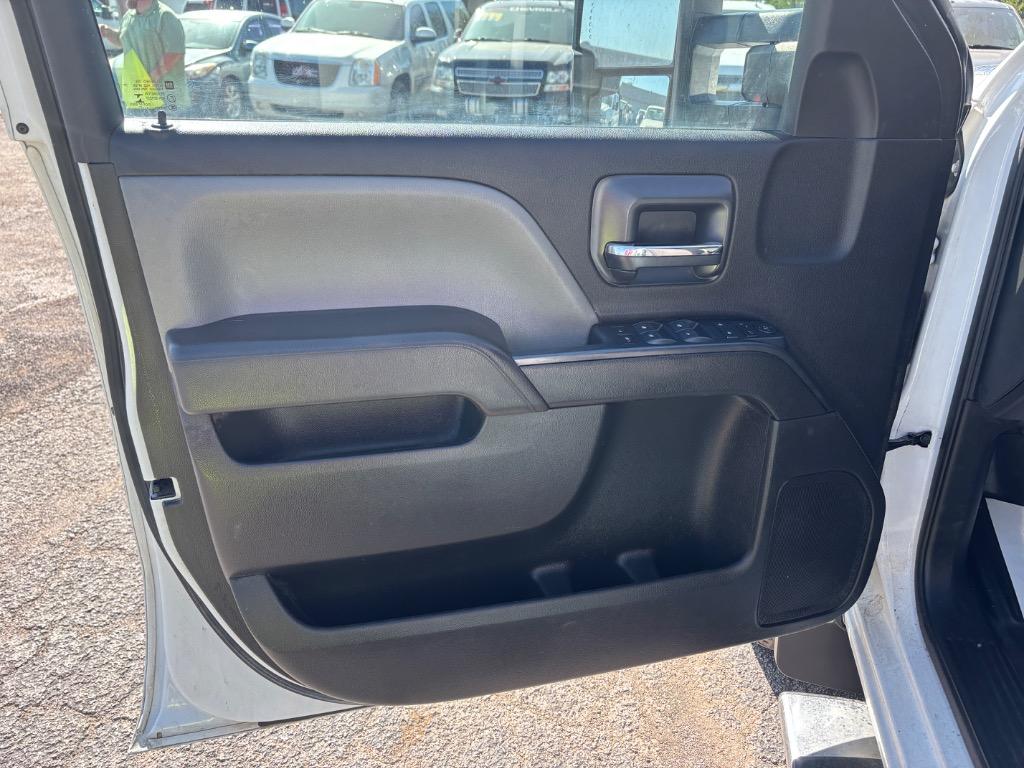 2017 Chevrolet Silverado 3500HD photo 15