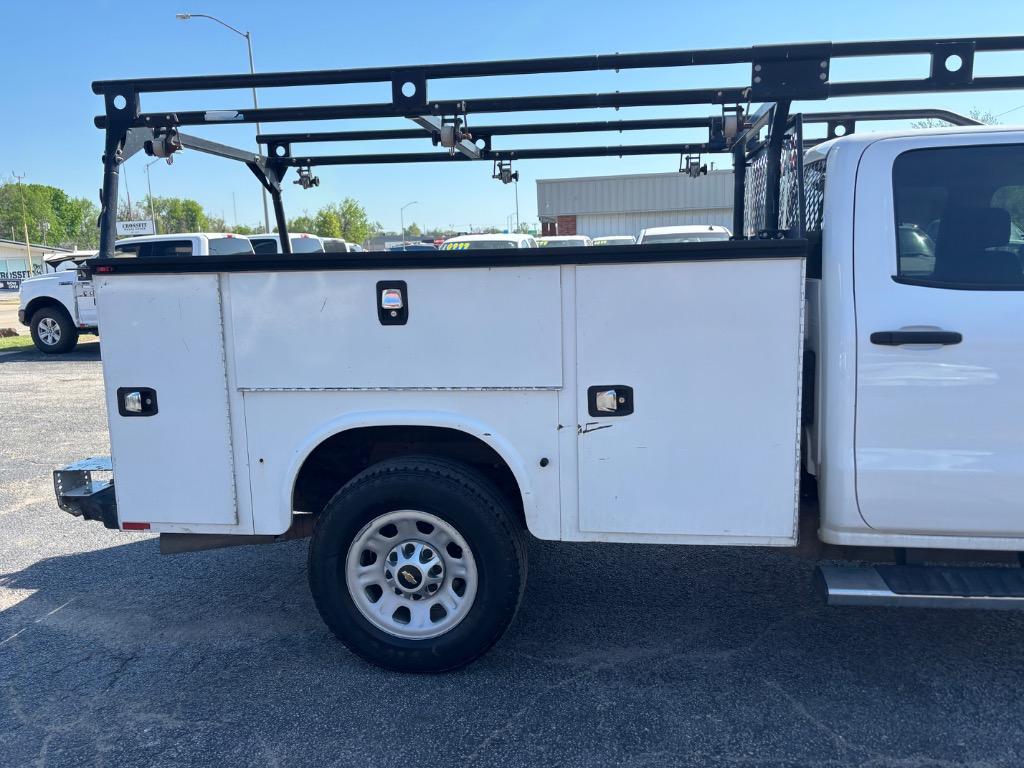 2017 Chevrolet Silverado 3500HD photo 11