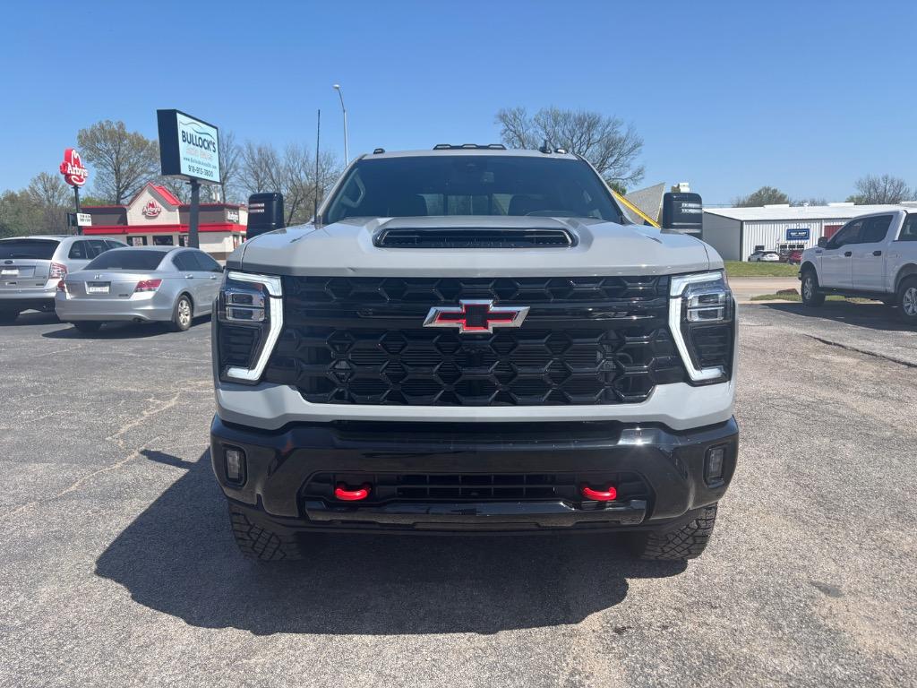 2024 Chevrolet Silverado 2500HD ZR2 photo 13