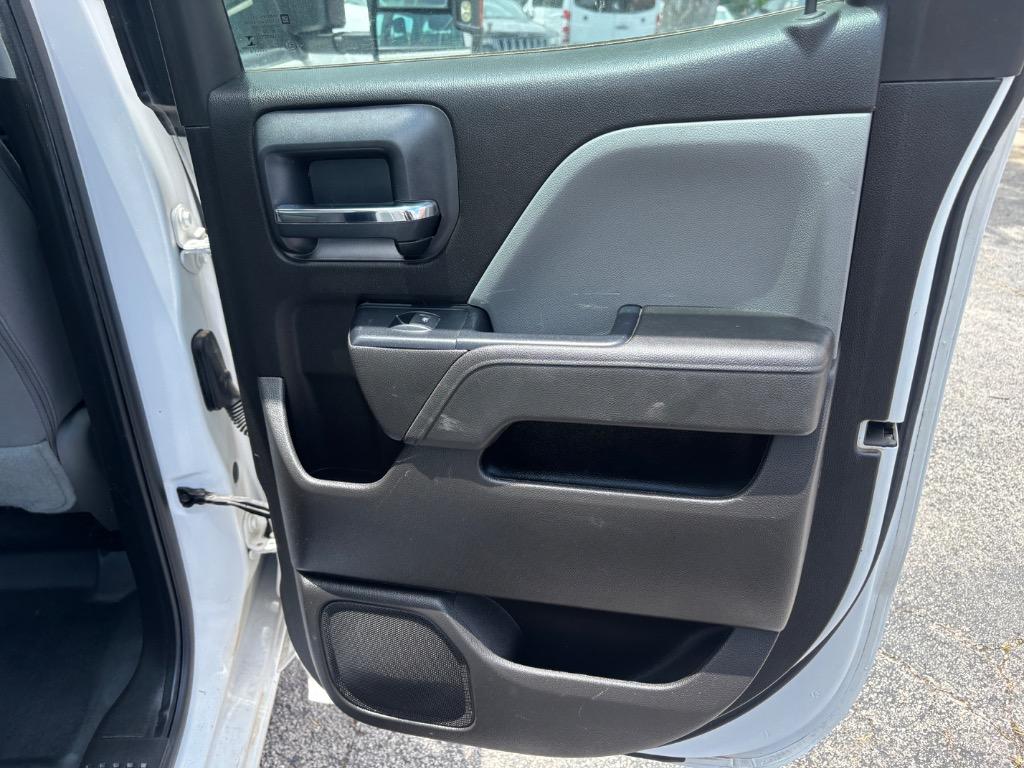 2018 Chevrolet Silverado 3500HD photo 18