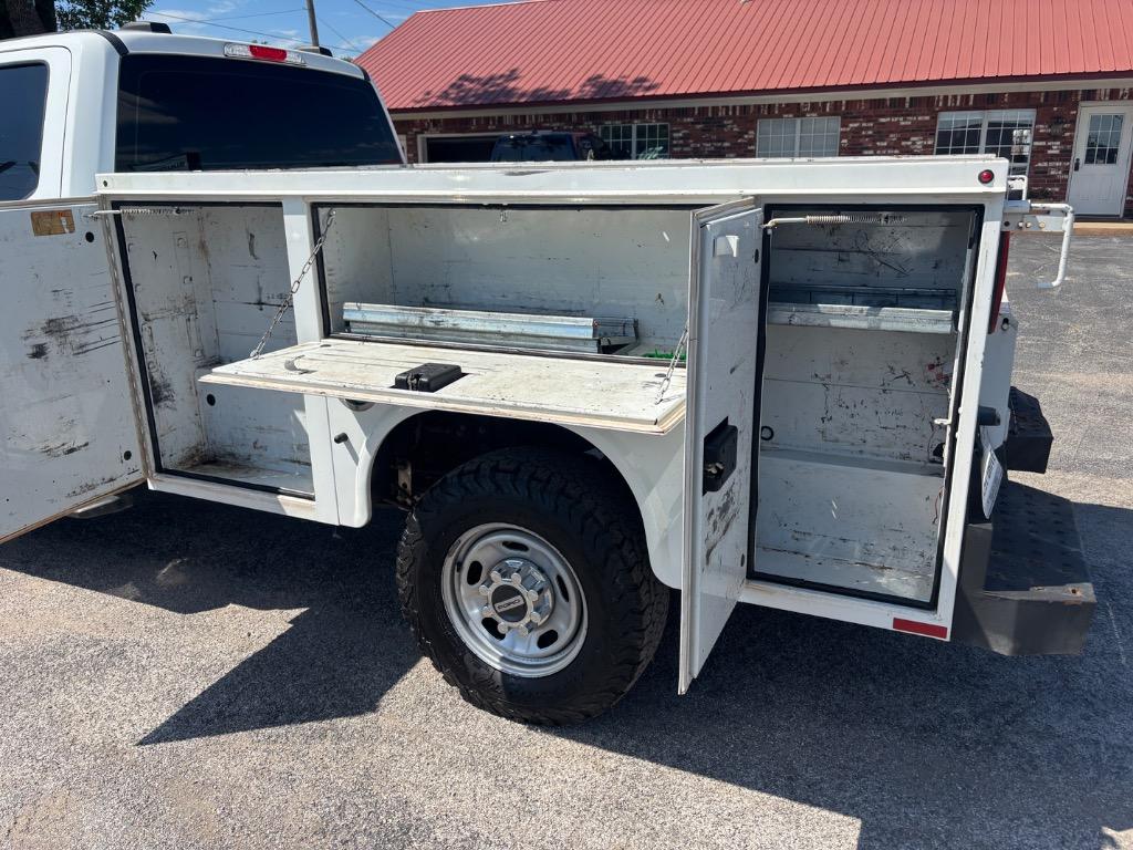 2022 Ford F-250 photo 2