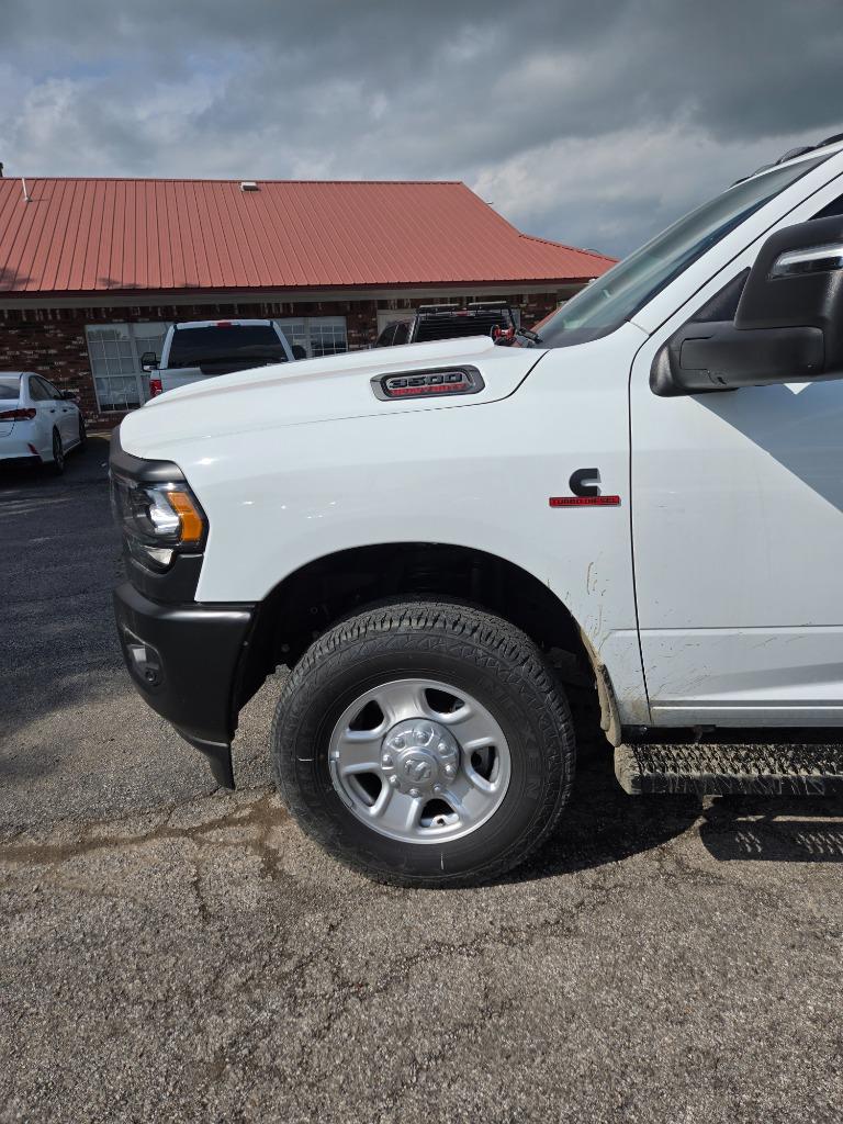 2024 Ram 3500 Tradesman photo 28