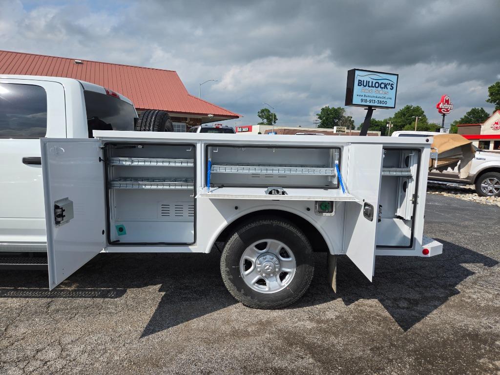 2024 Ram 3500 Tradesman photo 23