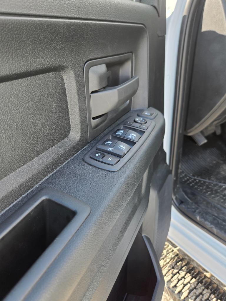 2024 Ram 3500 Tradesman photo 31