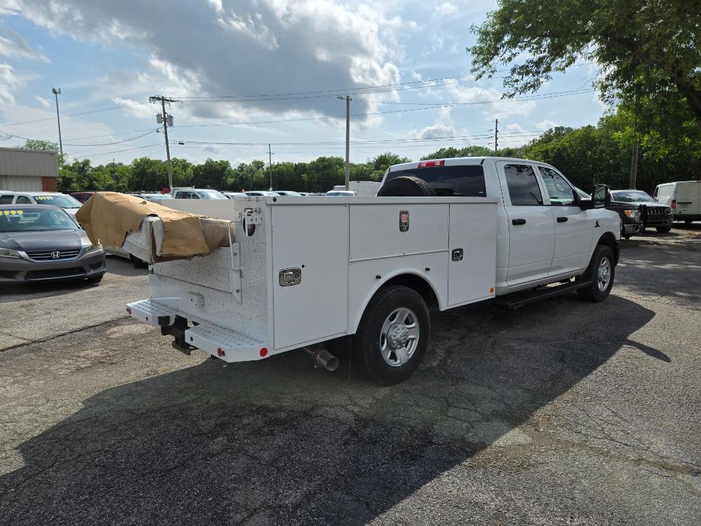 2024 Ram 3500 Tradesman photo 16
