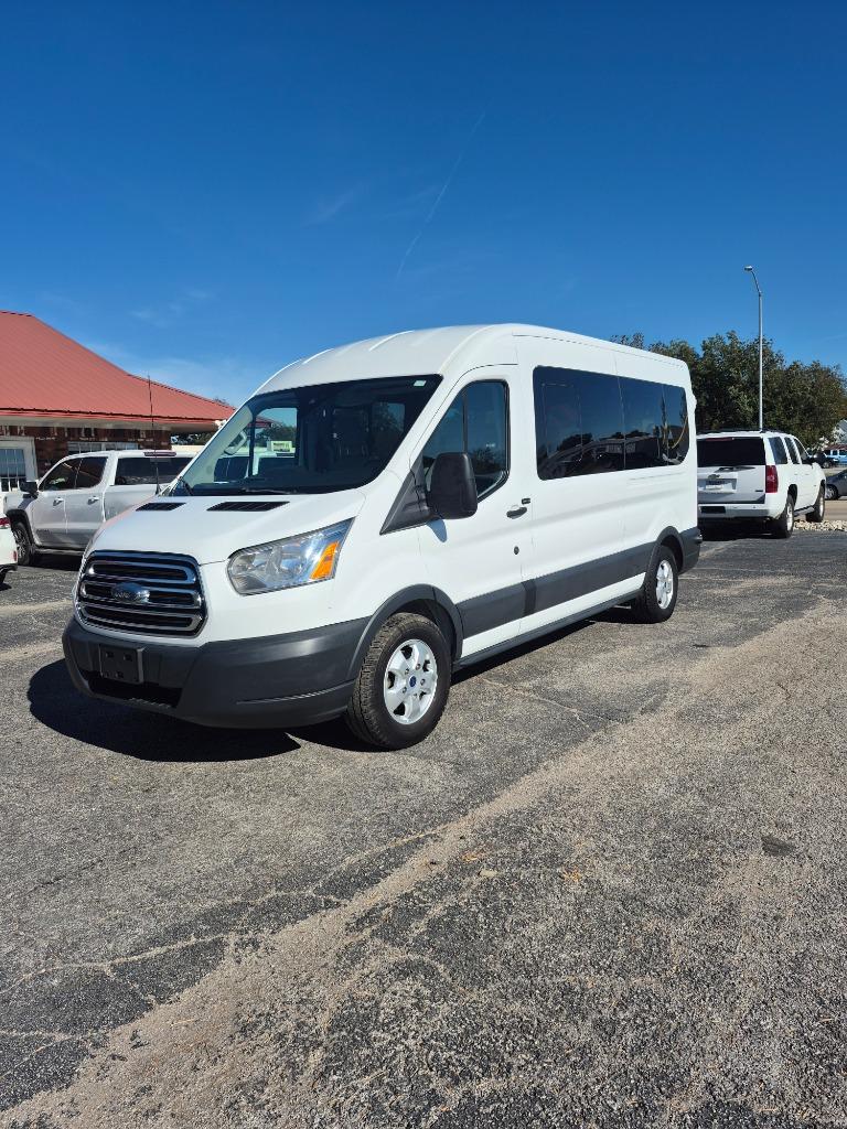 2018 Ford Transit Wagon XLT's photo