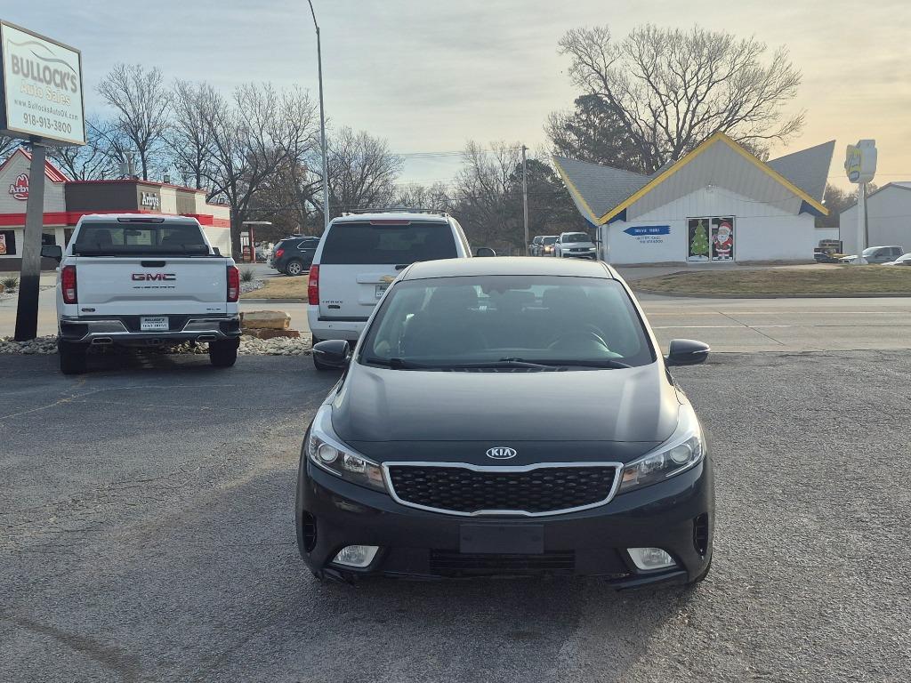 2017 Kia Forte S's photo
