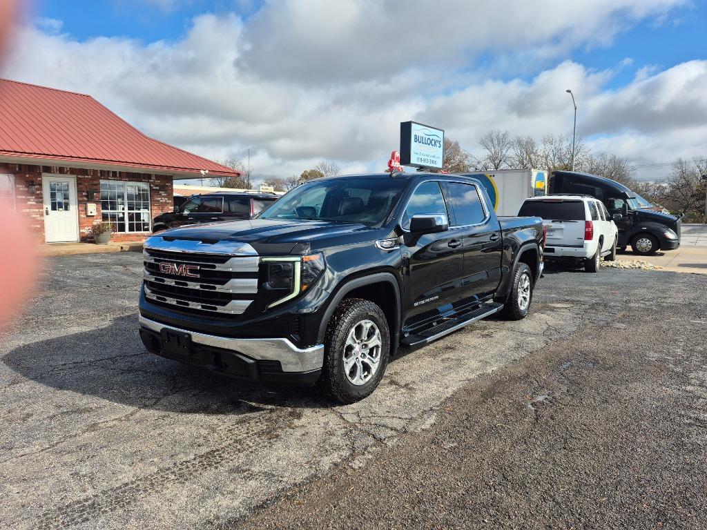 2022 GMC Sierra 1500 SLE's photo