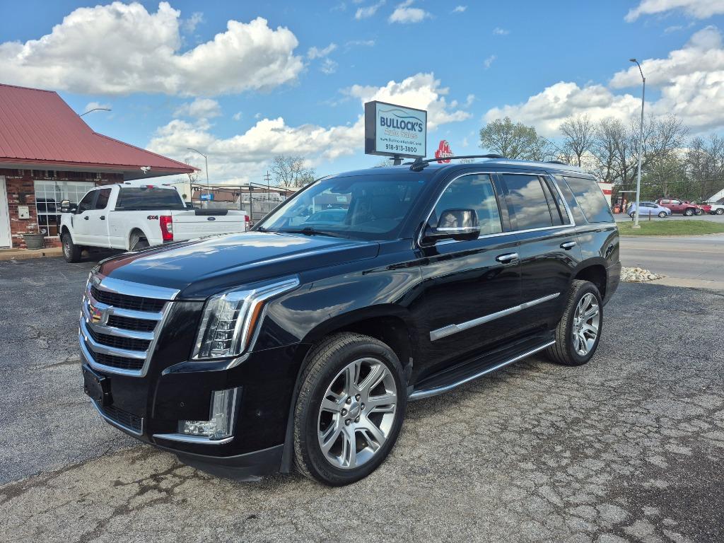 2018 Cadillac Escalade AWD Luxury's photo