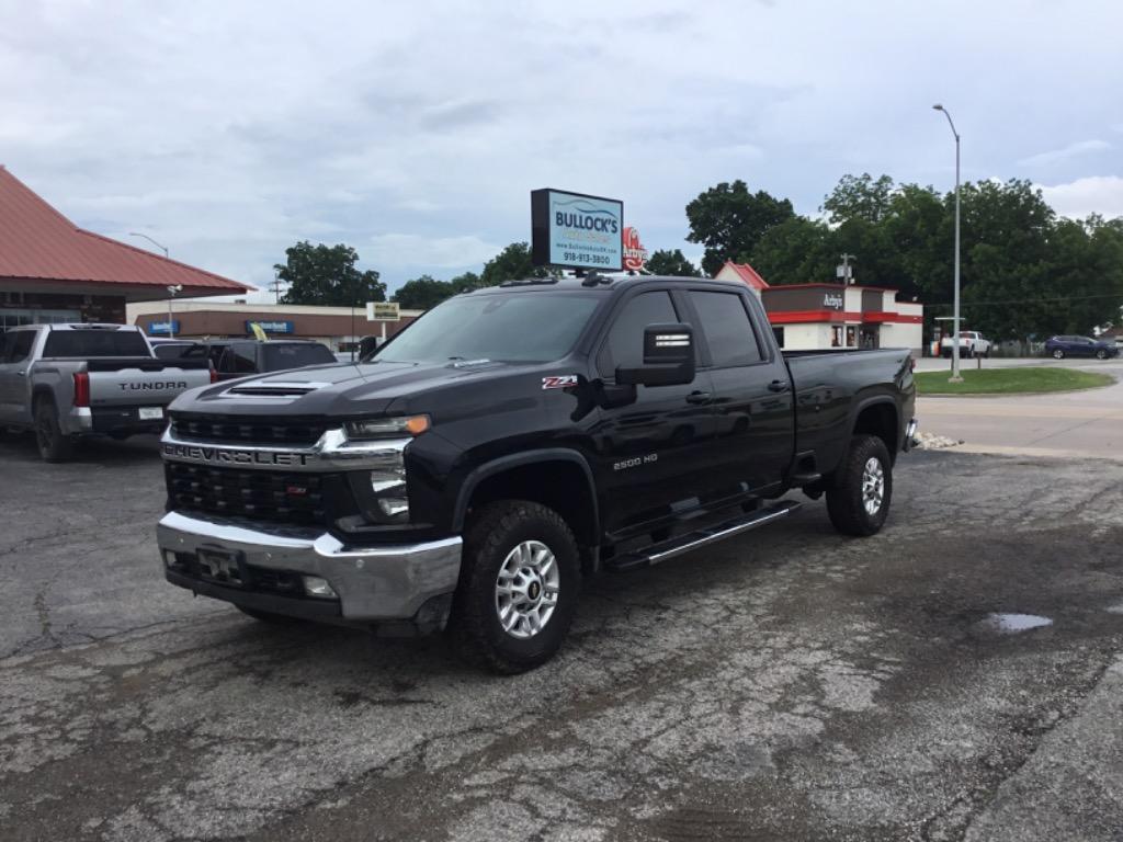 2022 Chevrolet Silverado HD's photo
