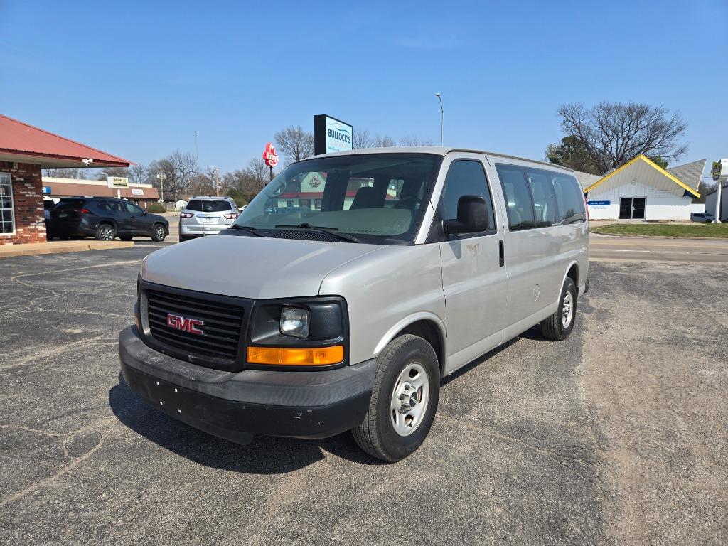 2006 GMC Savana 1500's photo