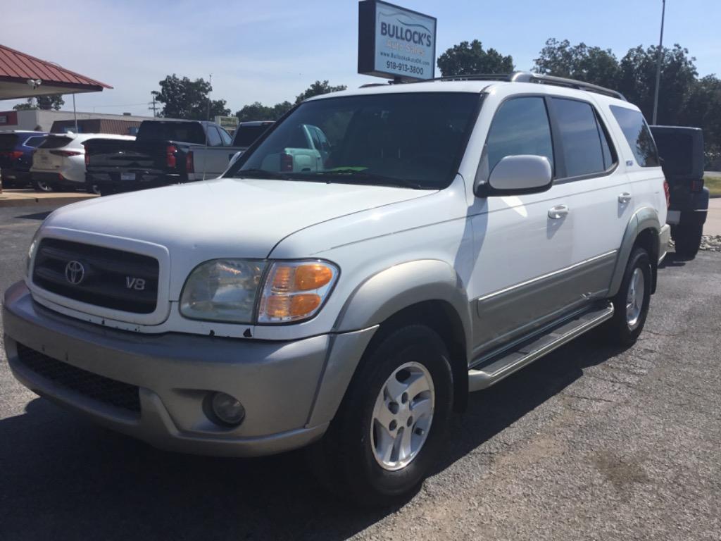 2004 Toyota Sequoia SR5